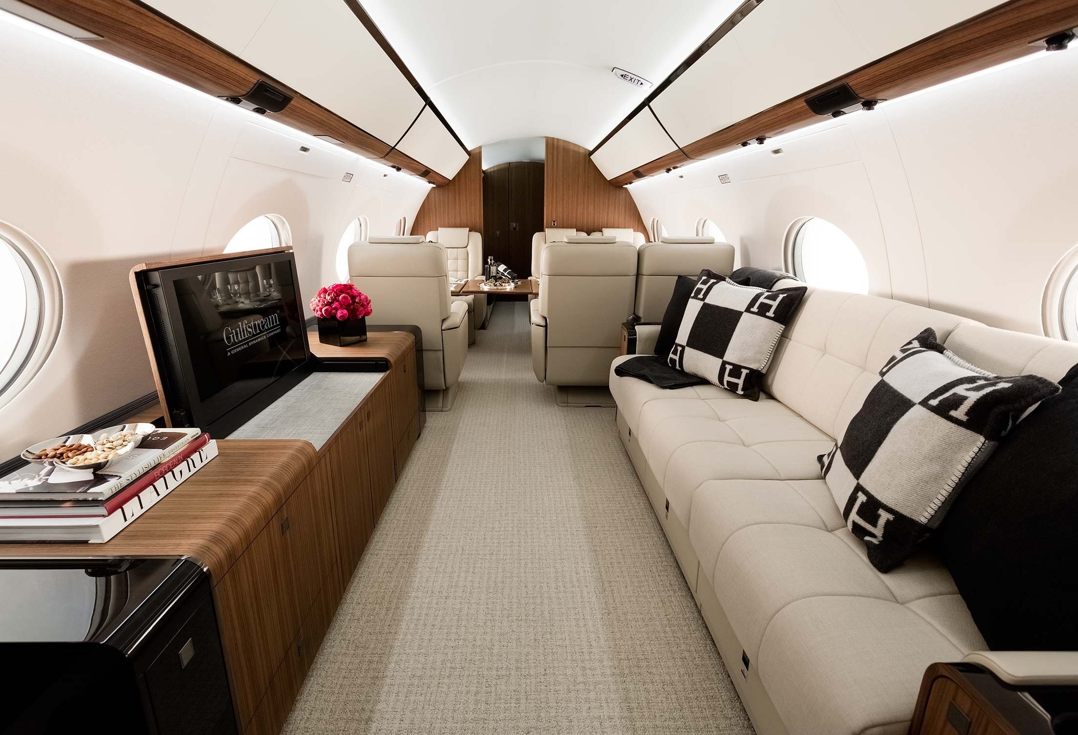 Gulfstream G650ER cabin