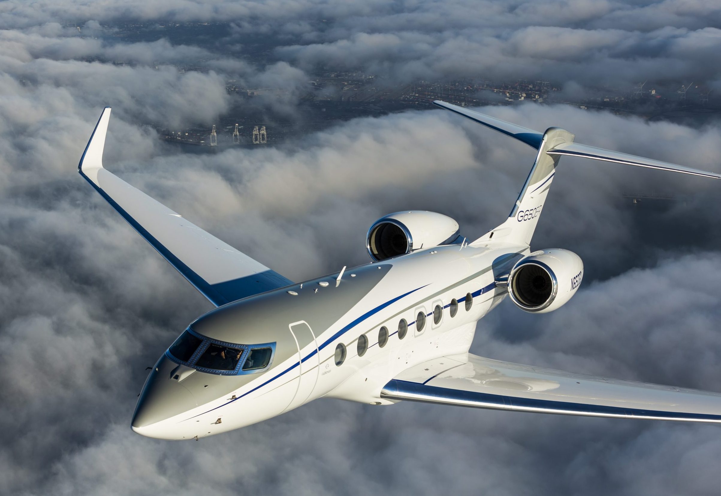 Gulfstream G650ER in flight