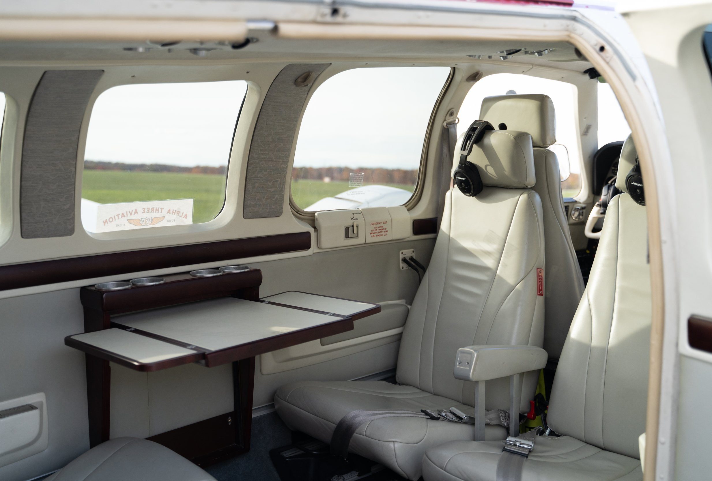 Beechcraft Baron G58 cabin