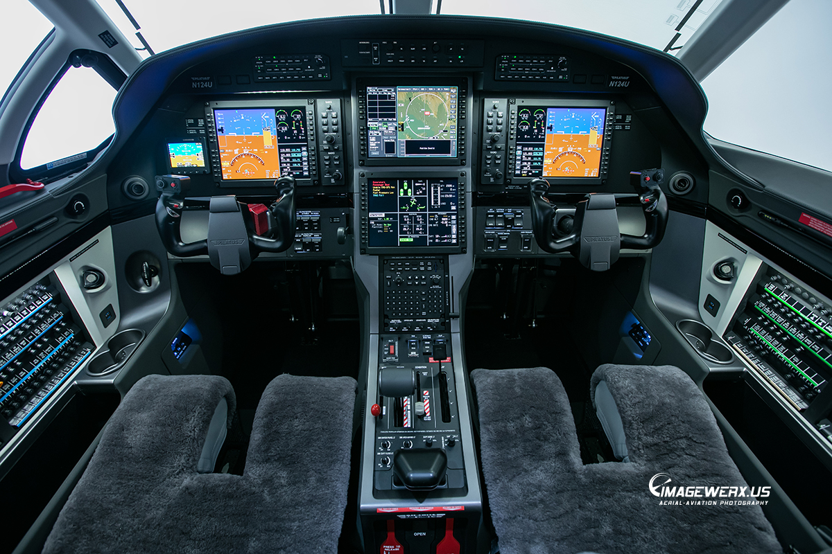 Pilatus PC-12 NGX cockpit