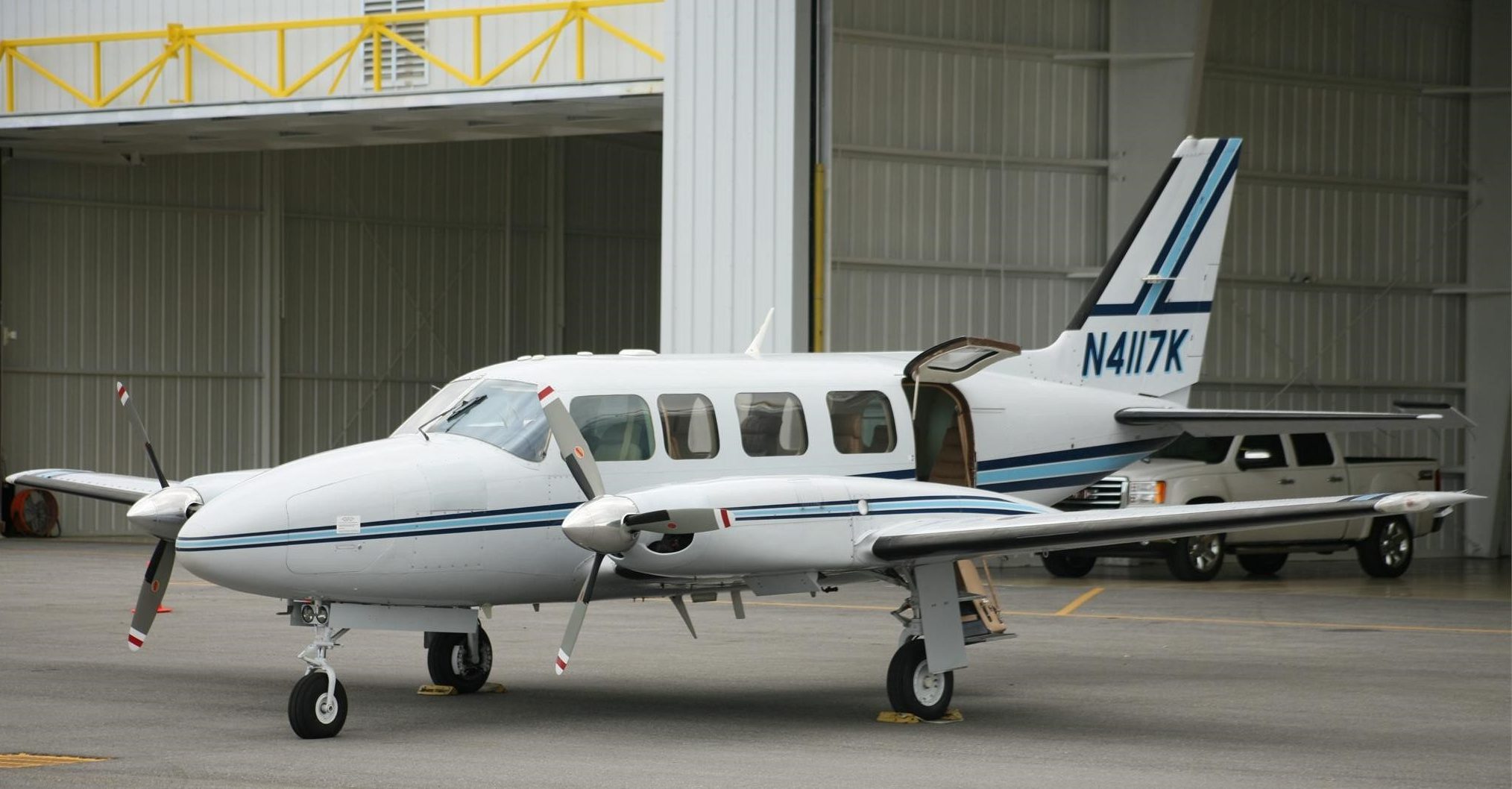 piper Navajo chieftain