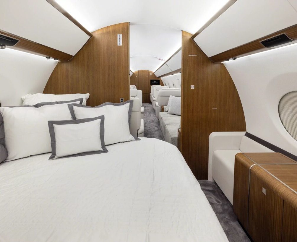 Gulfstream G650ER bedroom