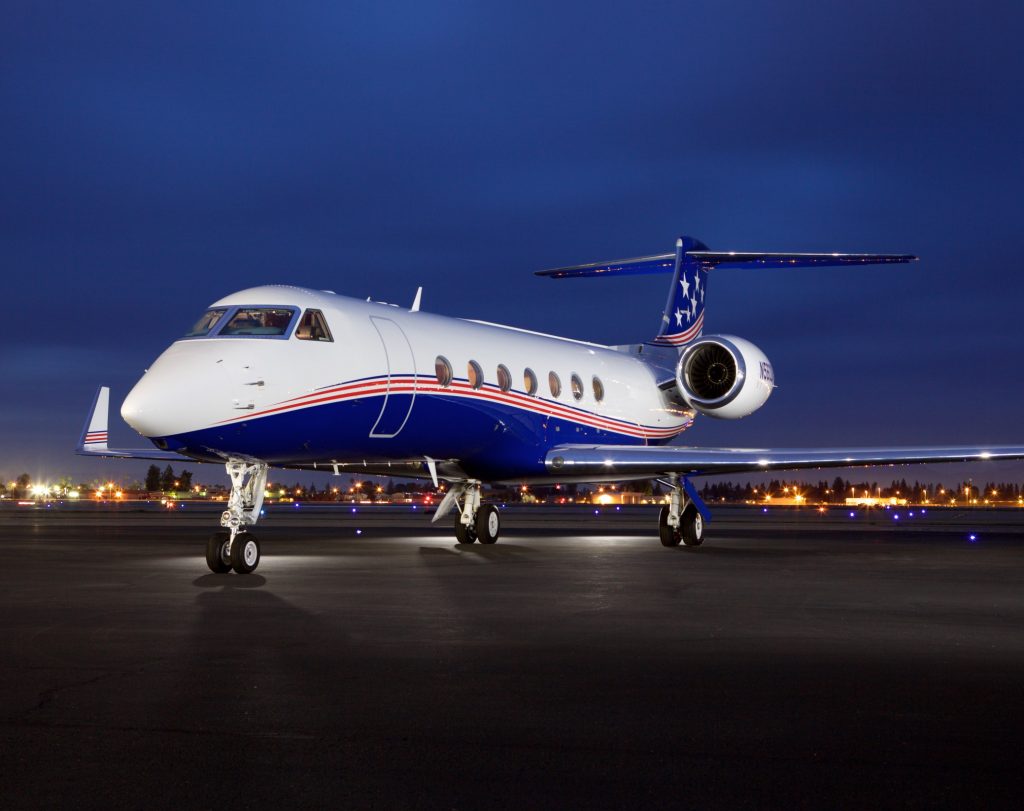 Gulfstream G550 side view parked